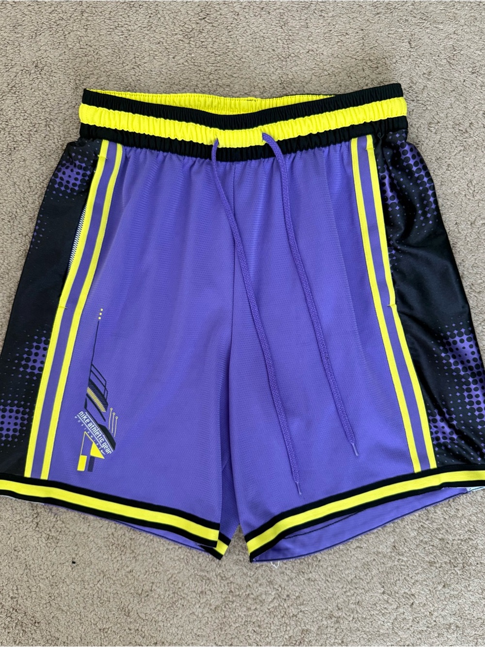 Nike Men's Purple Yellow Basketball Shorts Dri-Fit Size Medium